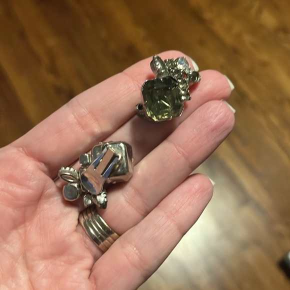 Vintage Glass Rhinestone Jewelry Set Necklace, Bracelet, Clip Earrings, Pin - Picture 3 of 10